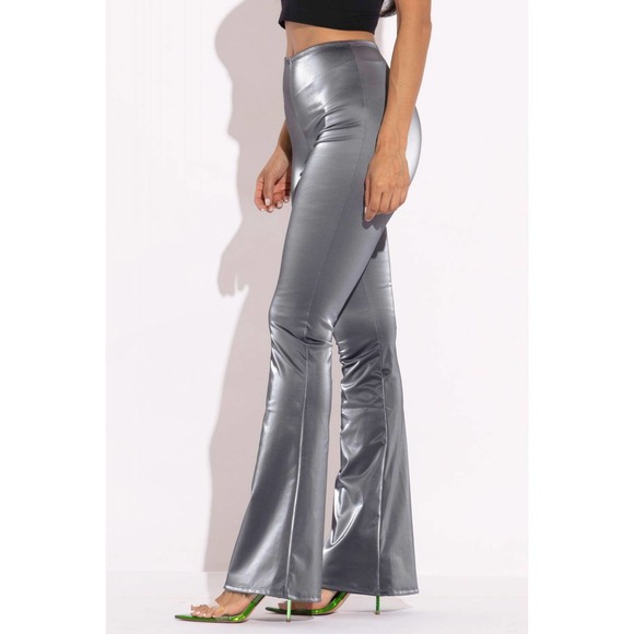 💥Faux Leather Like Flared Pants in Black Size M - Picture 5 of 11
